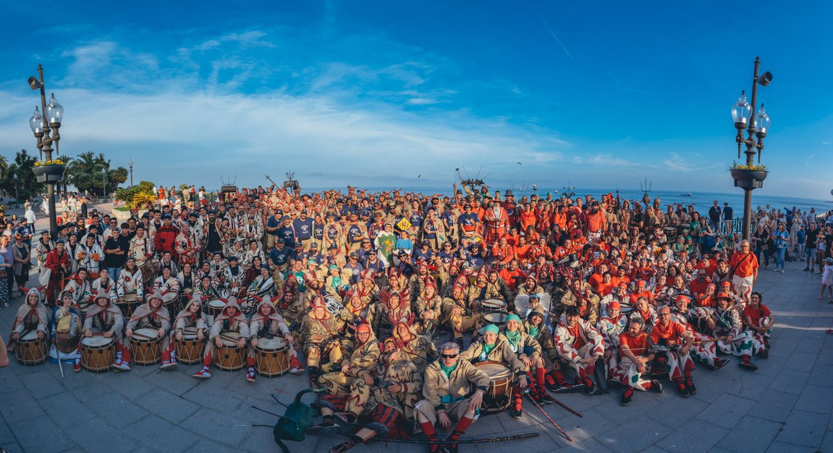BallDiablesTgn's tweet photo. El passat dissabte 30 de maig, vam ser els amfitrions de la mostra de balls de diables tradicionals de Catalunya. 
Gràcies a la @cbdtradicionals per la col·laboració en l'organització i a tots els balls d'arreu del territori que hi van participar.🔥🤟
📷@DGCFotografia https://t.co/BDgMq2SJUZ