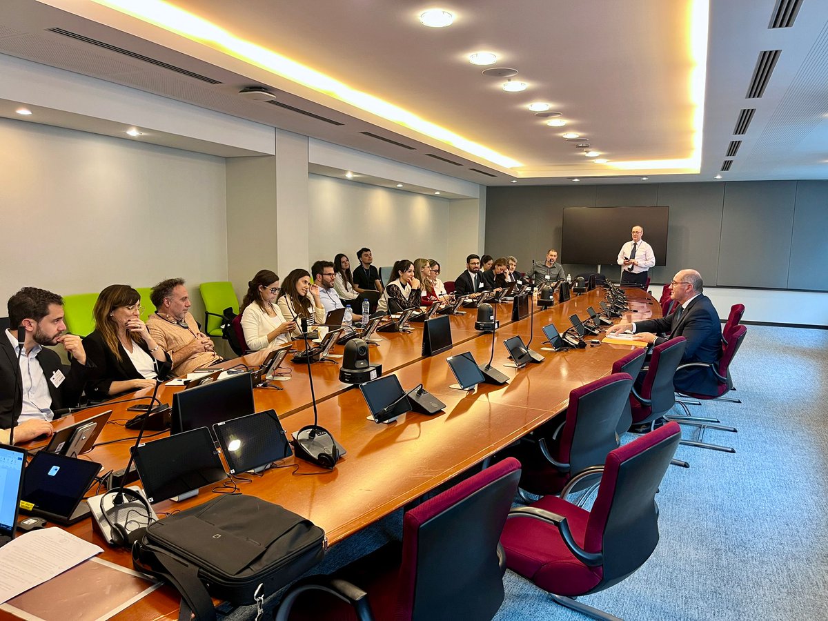 ep_diplomacy's tweet photo. 🇪🇺🇦🇷🇧🇷🇵🇾🇺🇾 Hosted an @eu_eeas group visit of journalists from #Mercosur countries at the @europarl_EN. 

🎙️Their programme included exchanges with MEPs @gabrielmatoA @EP_Trade rapporteur for Mercosur and #DLAT chair, @PacoMillanMon @EP_ForeignAff rapporteur for Mercosur and @HlderSousaSilv1 #DBR chair. 

@ehubelen @gonzalosanchez @cecamarano @JorgeBalmelli @DiegoCayota @StefaniLain @pscorza @SaraMorenoPy @LuisBareiro @gui_piment @felipefrazao_ @nandoandradep @janafig @UEenARG @UEenParaguay @UEenUruguay @UEnoBrasil