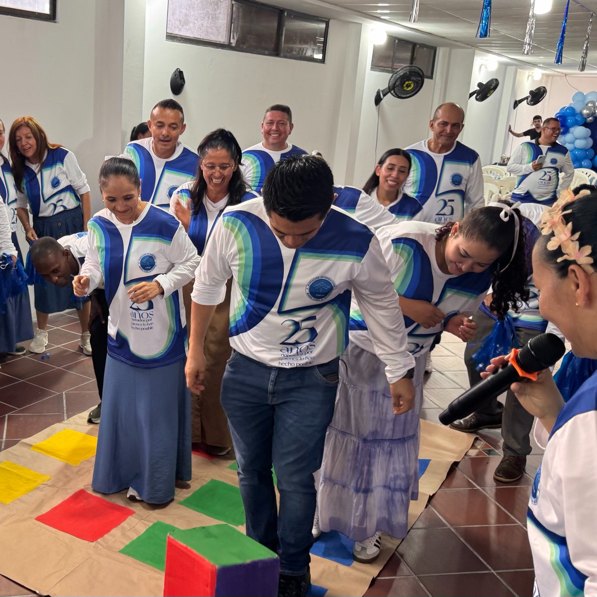 FIMLM's tweet photo. #DíadelVoluntariado |💙Nuestros voluntarios de Yopal • Casanare, reflexionaron sobre el legado de la Dra. María Luisa Piraquive, inspiración que ha guiado el trabajo social y humanitario de la Fundación. ✨
↪️ Descubre más: https://t.co/z3fvwwsDgW 
#FIMLM #VoluntariosdeCorazon https://t.co/wxV5DBq0Cp