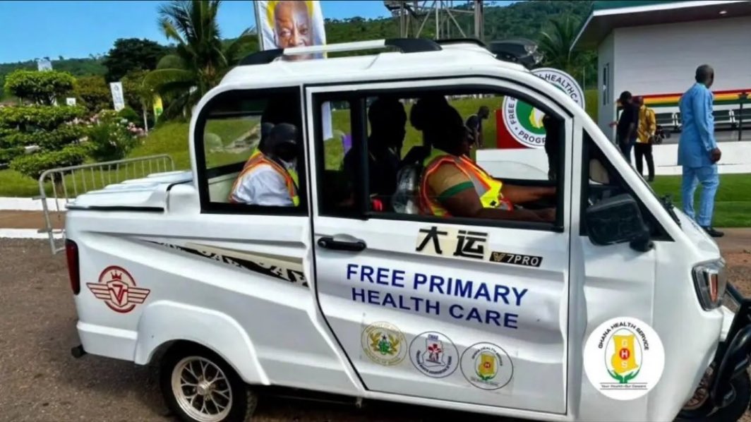 DjoletoT's tweet photo. Your President gave us this but instead you chose to give birth in the USA 🇺🇸
To you, ordinary Ghanaians deserve to sleep in a Pragia ambulance.
We will meet you during the 2028 elections https://t.co/arMoJkqzot