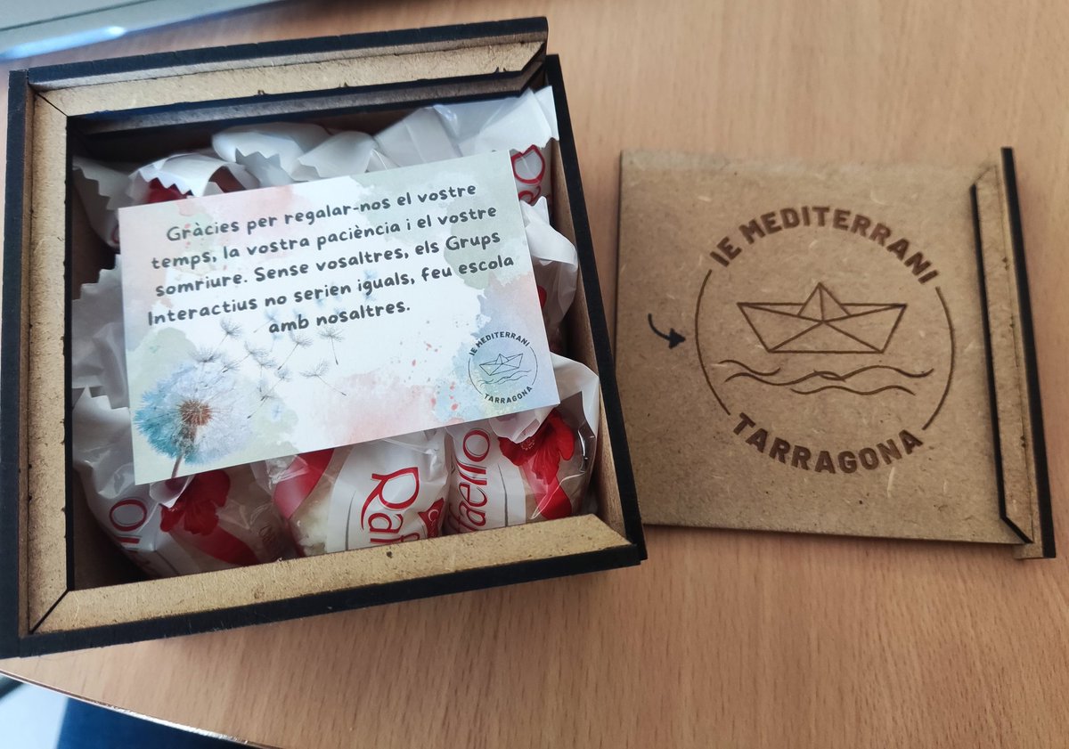 karmeyeste's tweet photo. Avui últim dia de grups interactius del curs! Un luxe poder participar!! Moltes gràcies @IEMediterrani ! #passioxeducacio https://t.co/5k8YCuQNa5