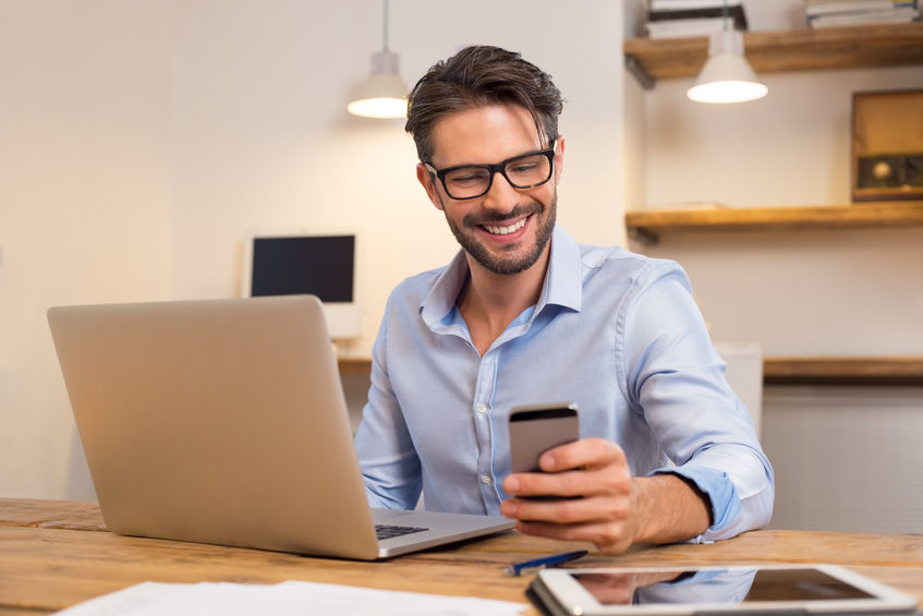 Frantrepreneur's tweet photo. Do you have a 'can do' attitude? If not, here's how to adopt one: embrace humor. Using humor when you feel stressed can help lighten the tension in the workplace. Making someone laugh or smile can also make you more liked and better respected. https://t.co/HjFH6m0k3I