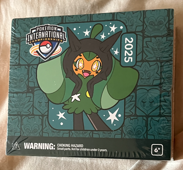 Yonepatchi's tweet photo. Team.
Some unexpected things came up that could potentially impact my ability to go to NAIC.

I'm offloading a few of these items to make sure I'm covered while there! DM if interested, RT to boost~ >:3 https://t.co/rR0rYh6rAb