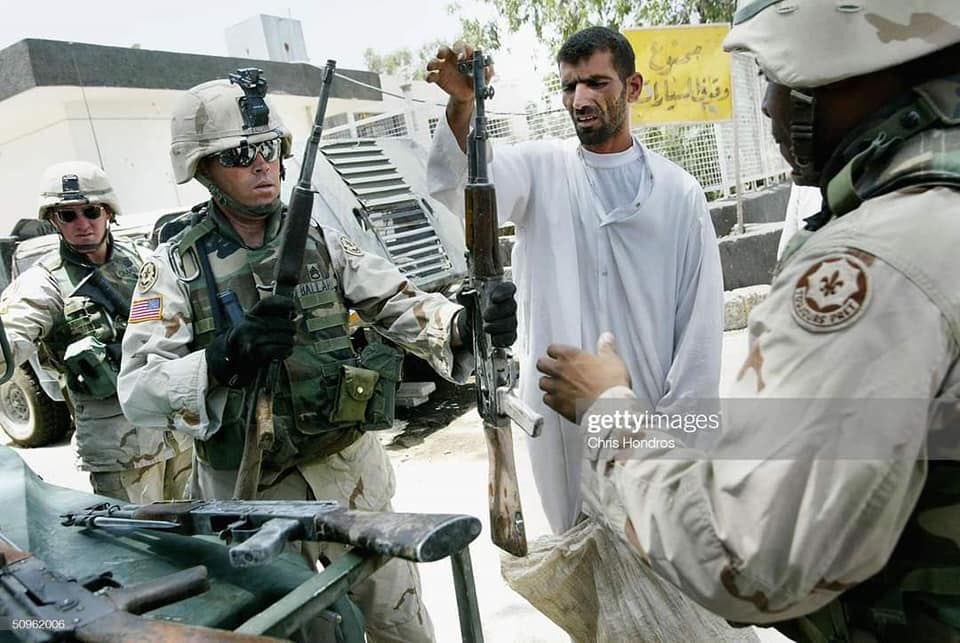 abn_1aliraq's tweet photo. سيذكر التاريخ ان الشيعه سلموا اسلحتهم للمحتل ونزعوا اسلحتهم الى الان مرتين 
وأهل السنه لله درهم من اول يوم وطئت قدم المحتل في أرضه بدوأ القتال والجهاد https://t.co/oHs8boIq2k