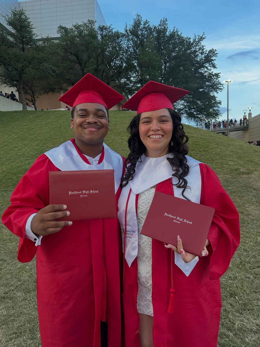 NHSTexans's tweet photo. Northwest High School Class of 2026 Graduation!!🎓❤️🤍 #Flagship #NextEpisode #classof2026

https://t.co/NXalztfeN8 https://t.co/I1wwzz5vhh