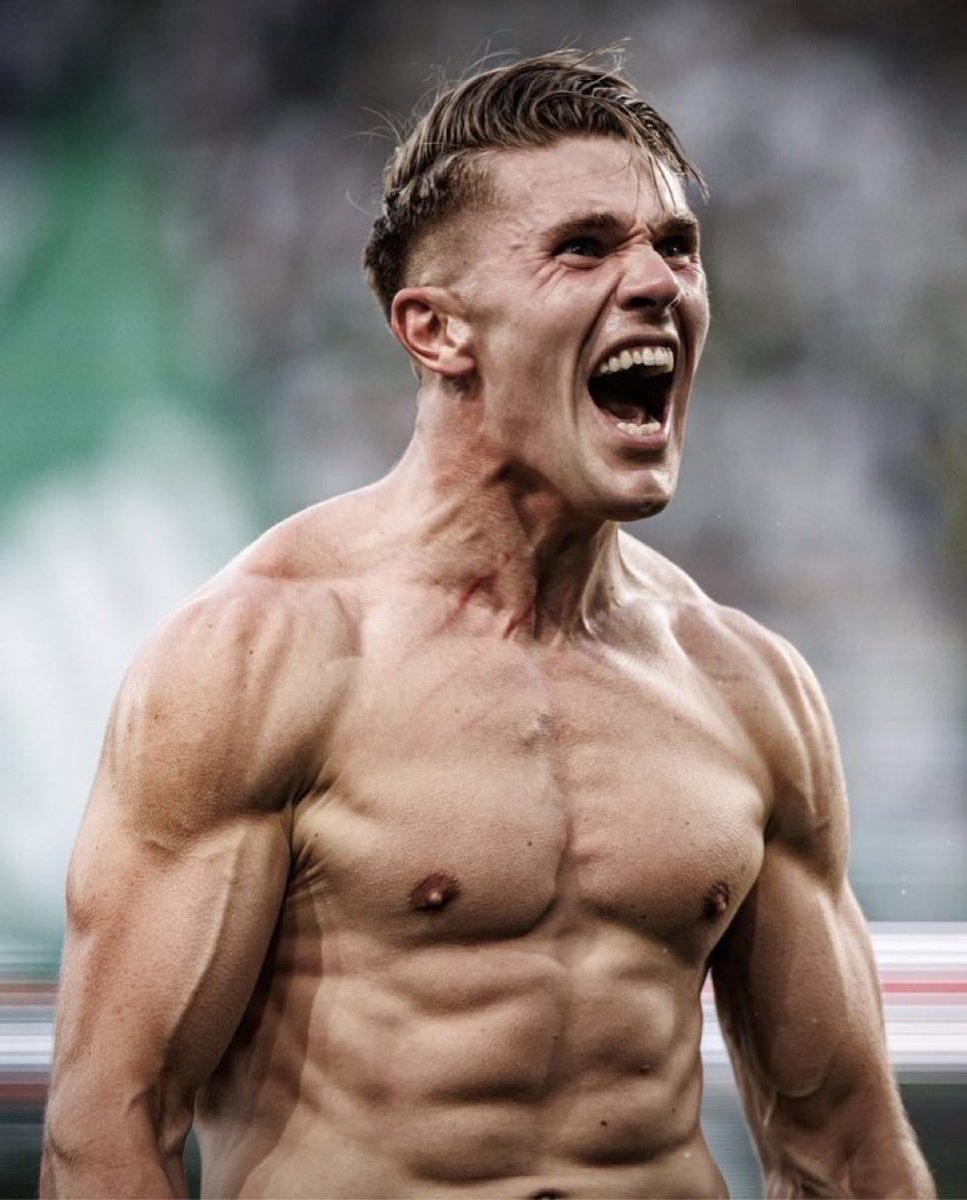 MrGPtown's tweet photo. @svenskfotboll Swedish Assassin is back!!! https://t.co/5iNm7Fpg7N
