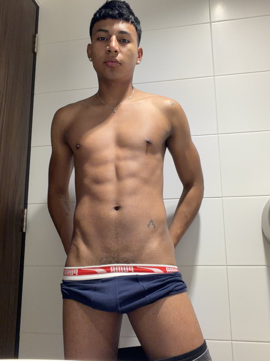 itsduvann2's tweet photo. Rt para regalo 🎁 🥵 https://t.co/HtF5J8psmt