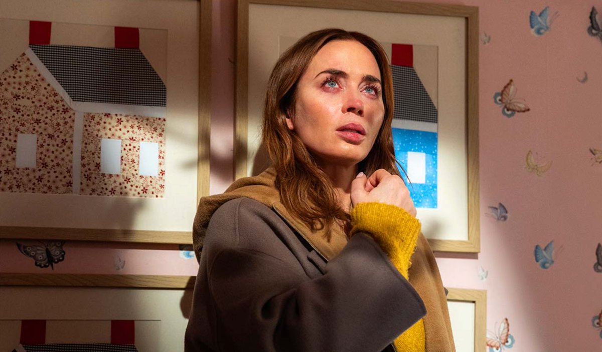 TheGregoryE's tweet photo. Caught Spielberg's Disclosure Day this week.  Movie is old school 90's Sci Fi thriller with a very emotional ending, but what stands out the most is an absolutely stellar Emily Blunt

Her performance is not what you think. If It's a legit hit, she's got a shot at an Oscar nom https://t.co/Nsbbmy5Q0u