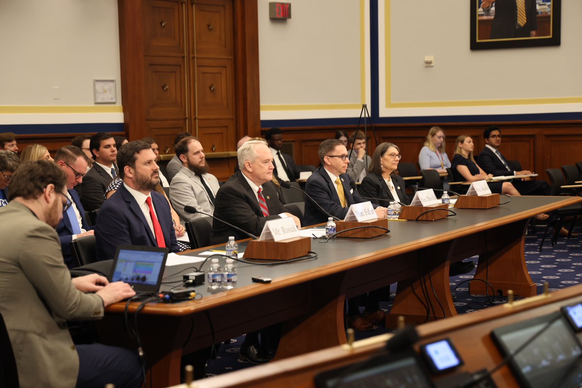 RepDonaldsPress's tweet photo. First Task Force hearing with @RepBrandonGill, exposing a $1.2 billion Ohio Medicaid fraud scheme.

Shell companies operating out of empty offices billed American taxpayers while state agencies turned a blind eye.

This isn’t just a failure—it’s a blatant insult to every hardworking American forced to foot the bill for a corrupt system.

My Republican colleagues and I are holding the line, taking names, and demanding real accountability.