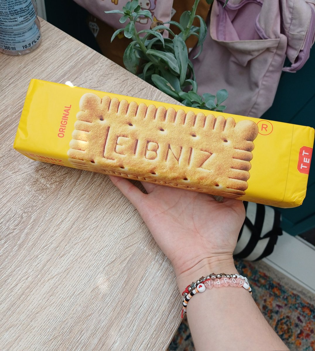 RuntInTheJunk's tweet photo. Treated myself to some lesbians biscuits for pride https://t.co/a7qyoI3ay6