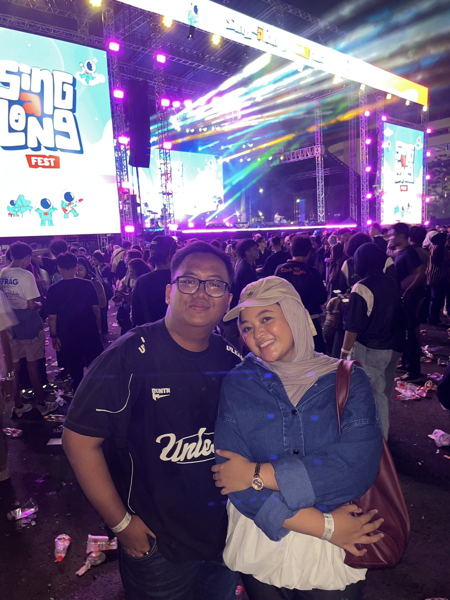 andfirsto's tweet photo. selamat ulang tahun wanita favoritku, terimakasih udah hadir di hidupku yaaa. memberi warna baru dan menjadi tempatku untuk pulang.

@bucinnyasiapaya 🤍 https://t.co/BvML9DT5fd