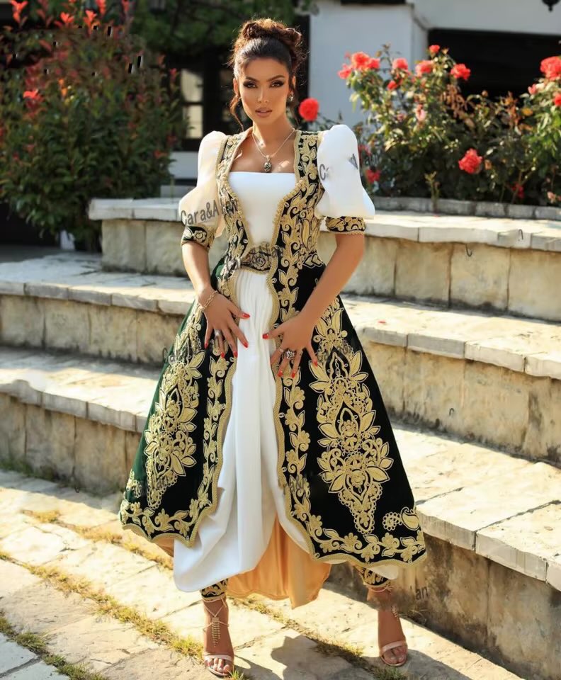 illyrianhigh's tweet photo. @ArchVisionW The original one 🇦🇱 the slavs/turks stole it from Albanians https://t.co/arGCgYtiPi