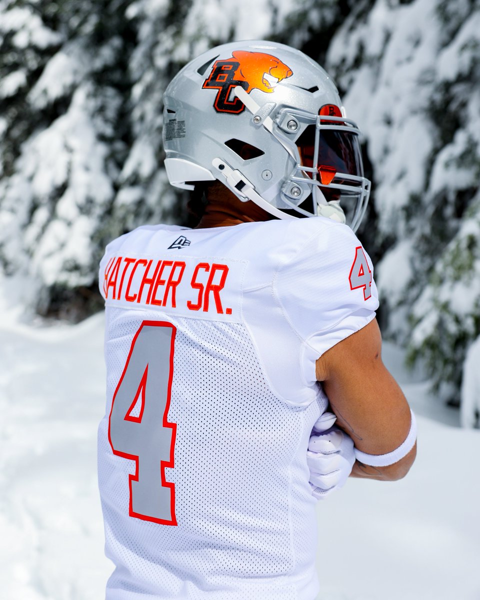 13thManFootball's tweet photo. How are we feeling about the BC Lions new Pacific Frost Away uniforms?

📸@BCLions 

#LionsDen | #CFL | #BCLions https://t.co/dmVWPf5xFt