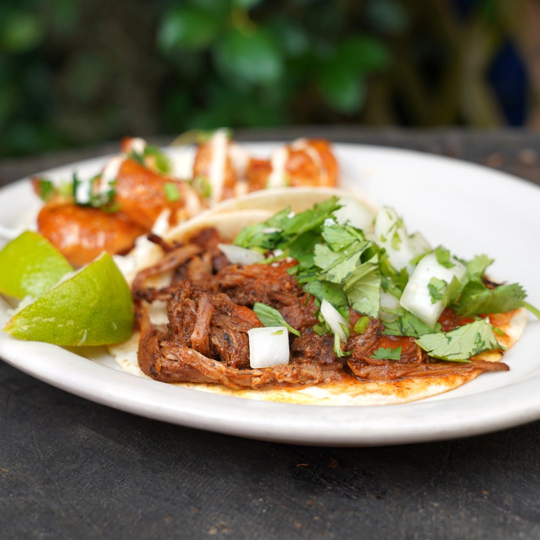 TacoLu's tweet photo. Are you hungry yet?

Stop by for tacos and tequila until 10 PM! 🌮
Happy Hour from 2 PM to 7 PM! 🍻 https://t.co/aFcrmodVBB