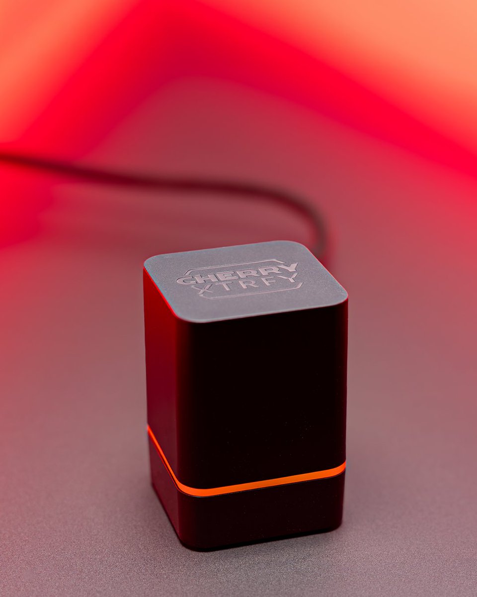 cherryxtrfy's tweet photo. Ultra-Wideband is built different.

UWB uses a wider frequency spectrum than traditional wireless solutions, helping reduce interference and keep the connection stable, even in crowded setups.

For the K63W Pro Compact, that means faster, more reliable wireless performance. Built for true 8K. Built for longer sessions.