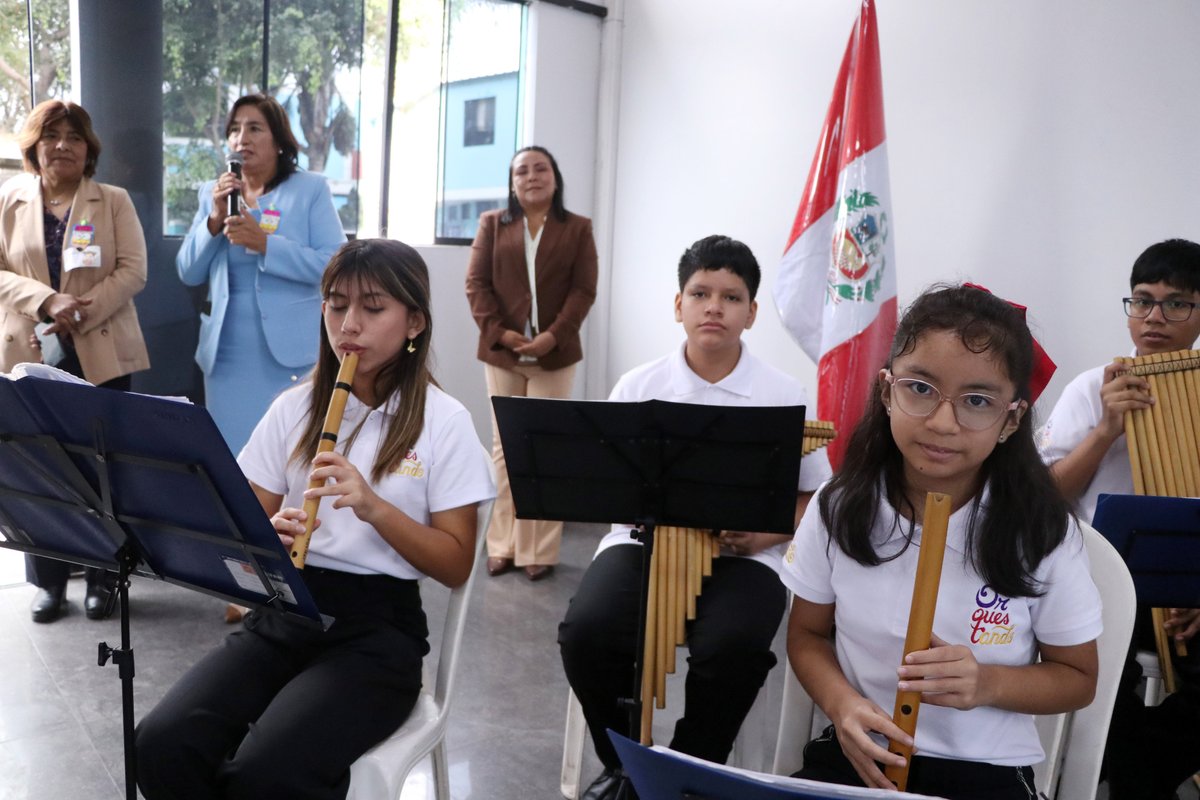 UGELUNO's tweet photo. Estudiantes de Orquestando, núcleo IE 6020 Micaela Bastidas de Villa María del Triunfo mostraron su destreza musical en el marco de las actividades del 95 aniversario de la Educación Inicial de la Ugel Uno. https://t.co/fAw6ZUNYt7