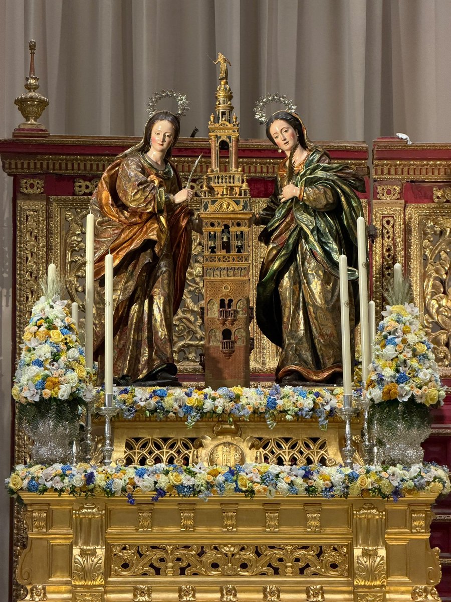 JaviGrado's tweet photo. Exorno del paso de Santas Justa y Rufina del Corpus Christi de Sevilla, este año por mediación de la @HdadSanGonzalo, rememorando los colores de la antigua y tradicional cerámica trianera. https://t.co/4Lj2egtHhQ