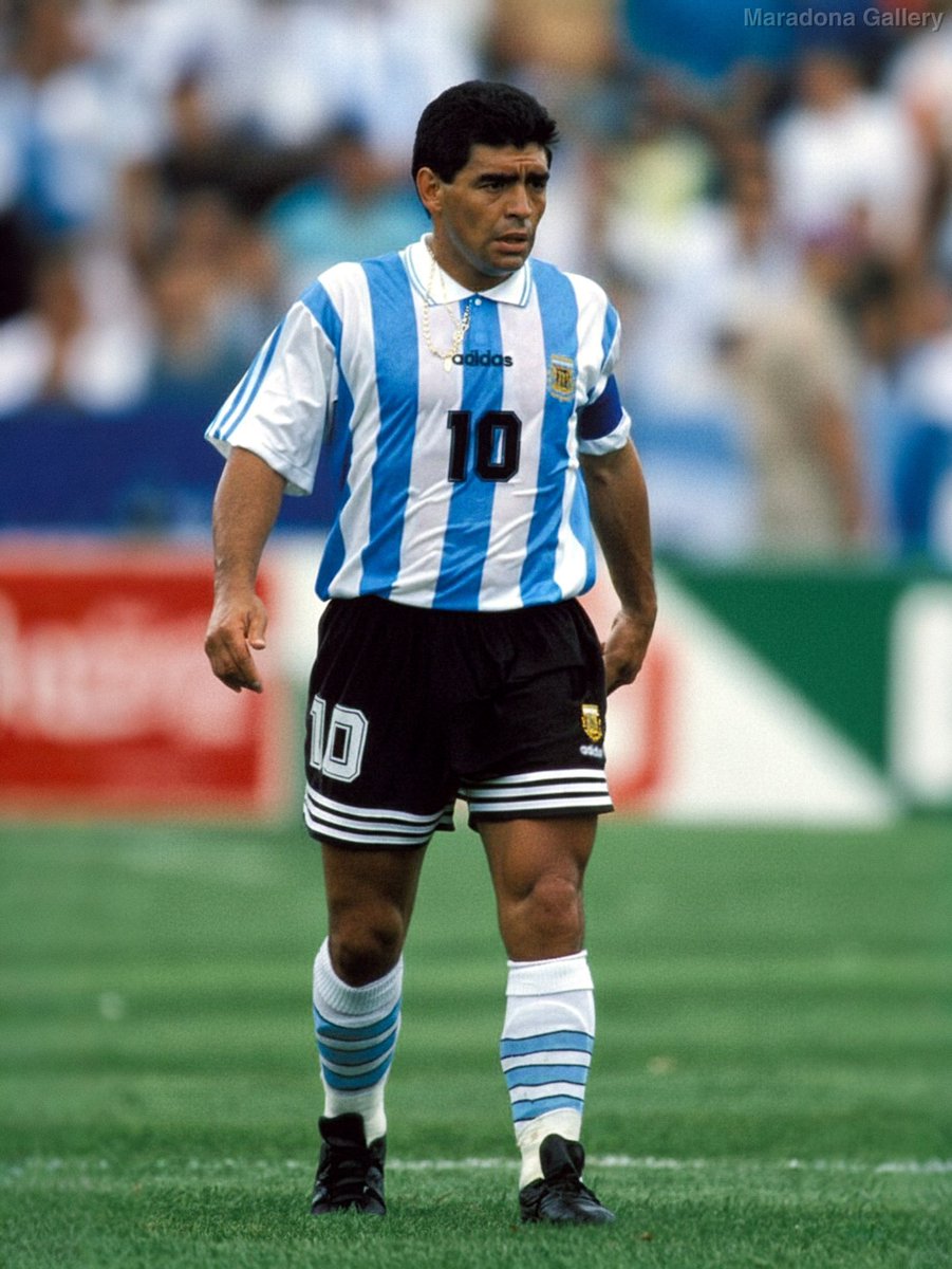 Maradonagallery's tweet photo. https://t.co/sjHeybU7ya