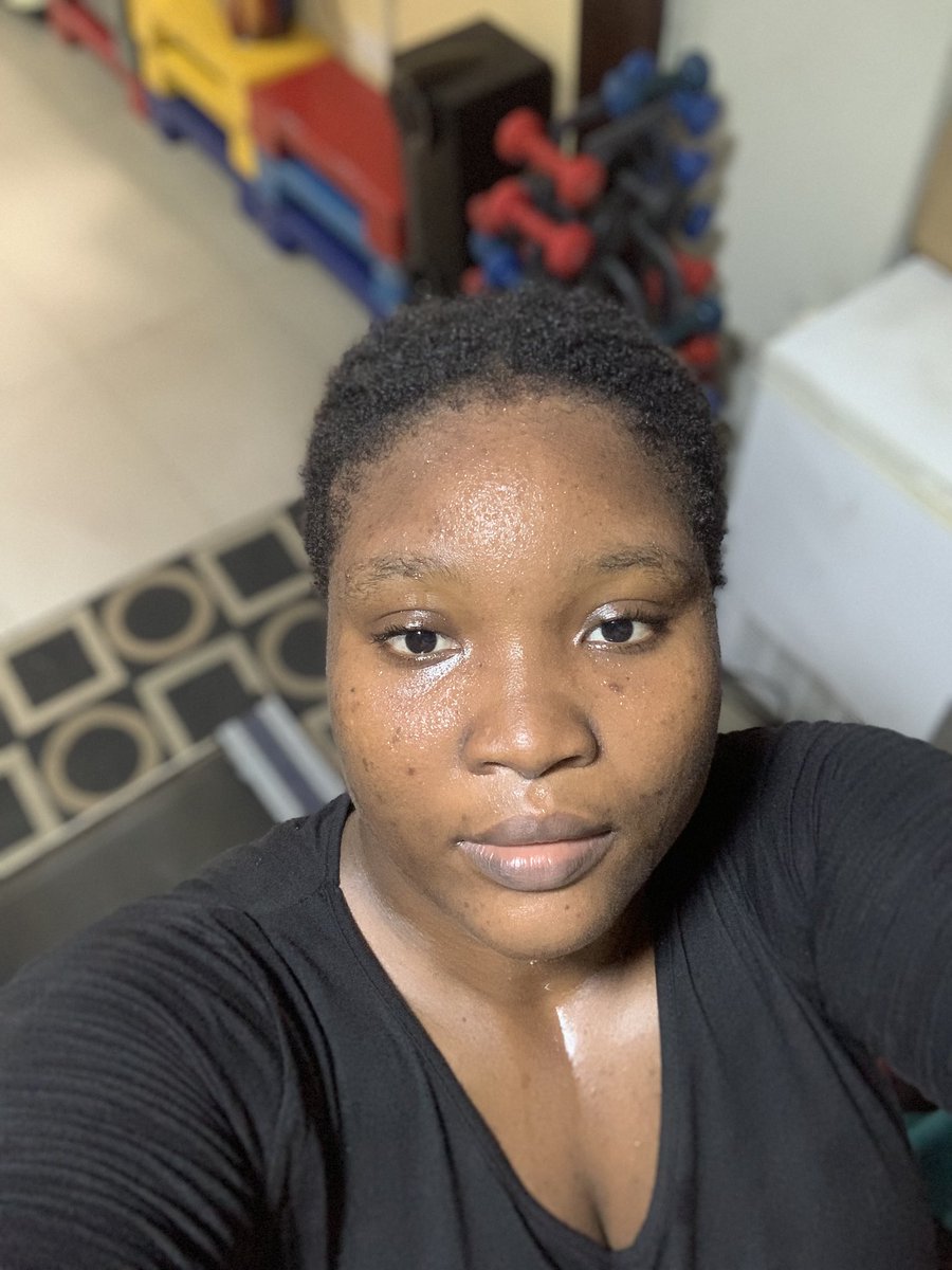 DamilolaEs1's tweet photo. of my workout sessions last week, I’ll gist you people about it some other time. Ko funny rara😆

Which of the workouts is your least favorite? I think mine is Abs😥
No retreat no surrender sha💪

#treadmil #abs #workoutmotivation #losingweightjourney #progressreport https://t.co/TBuY9MKCw7