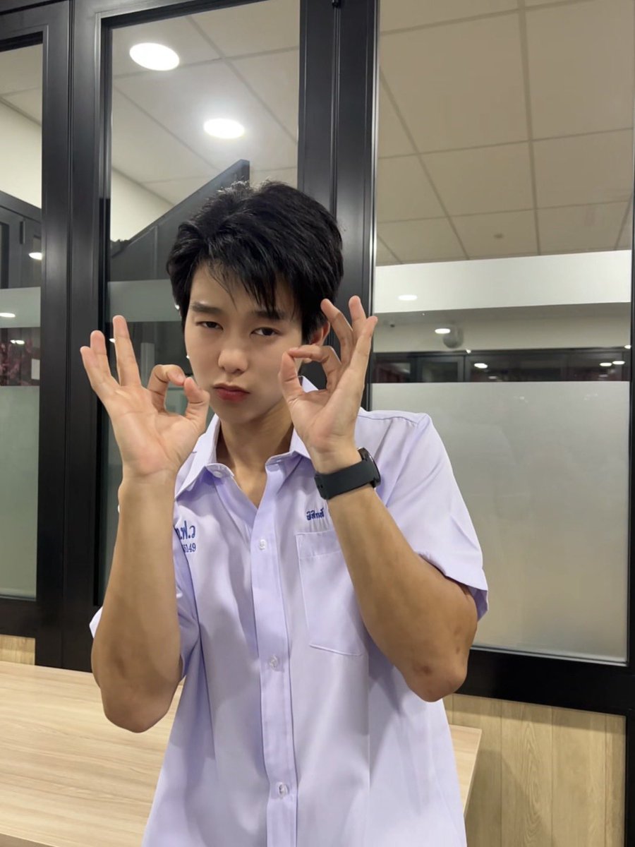 tia51_official's tweet photo. คิวสุดท้ายพี่เทียขอเช็คชื่อ ✨
กฤษฎิ์(เกือบจะ)เหมียว 😾

WRAP UP LOVEX3 
#LOVEx3LastQ 
@krmjtc https://t.co/nloR9ReUtw
