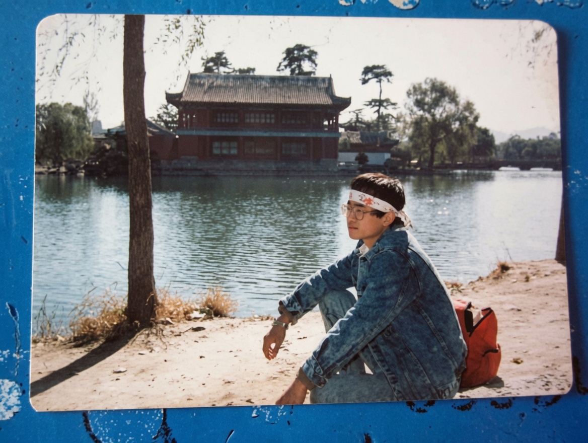 198920042014's tweet photo. 【回网友：“关于六四最深刻最动人的一场讲道”；“讲道再现了圣经神话语的生命活力和永恒不变的真理”】https://t.co/lO2faWkwx9。天安门幸存者肩负记忆和祈祷的双重重担。

我的同学吳國鋒，四川新津縣人，人民大學工業經濟系86級學生。6月4日在北京西单被共军枪杀，腹部有7-8公分刺刀傷口，时年21歲。 https://t.co/tDfD7Igtg6