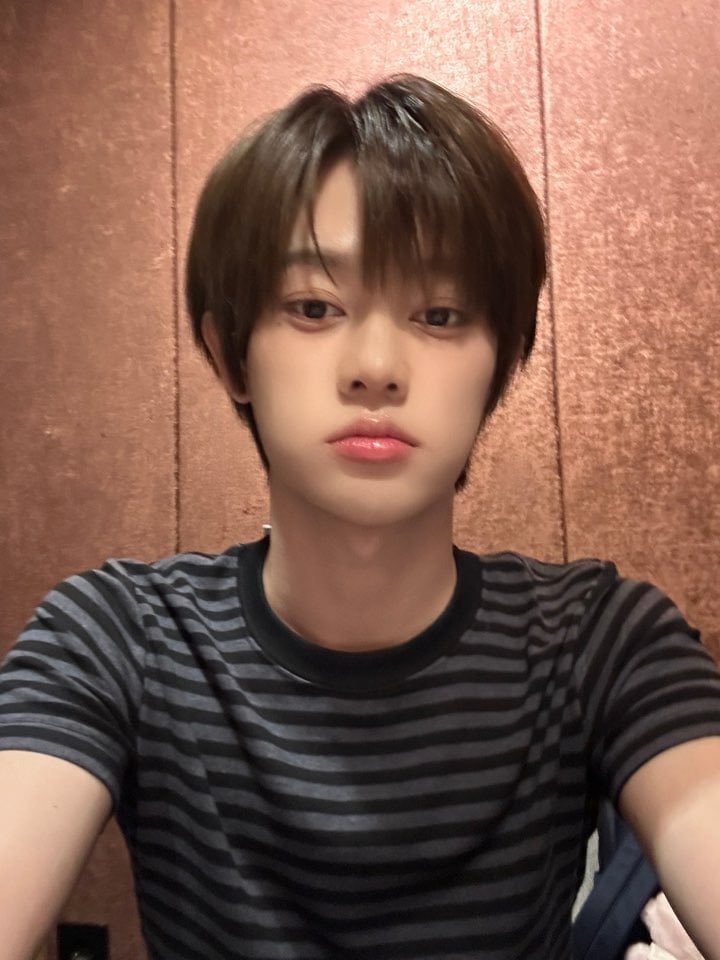 pengzu0's tweet photo. 전원 비주얼 멤버인 신인 그룹 >>베이온<< 하실 분 https://t.co/LessA3ZRH2