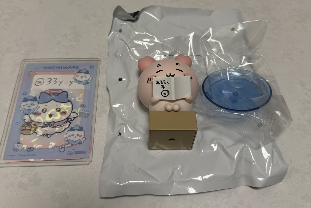33y_y's tweet photo. ちいかわ のんびDAYSフィギュアコレクション  交換
譲:古本屋 カニちゃん
求:ハチワレ
郵送にて交換を探しております。よろしくお願いいたします。 https://t.co/6b7XC91YQf