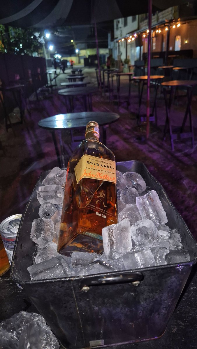 caiosouzaa21's tweet photo. 🥃 https://t.co/WLEPfhGgdM