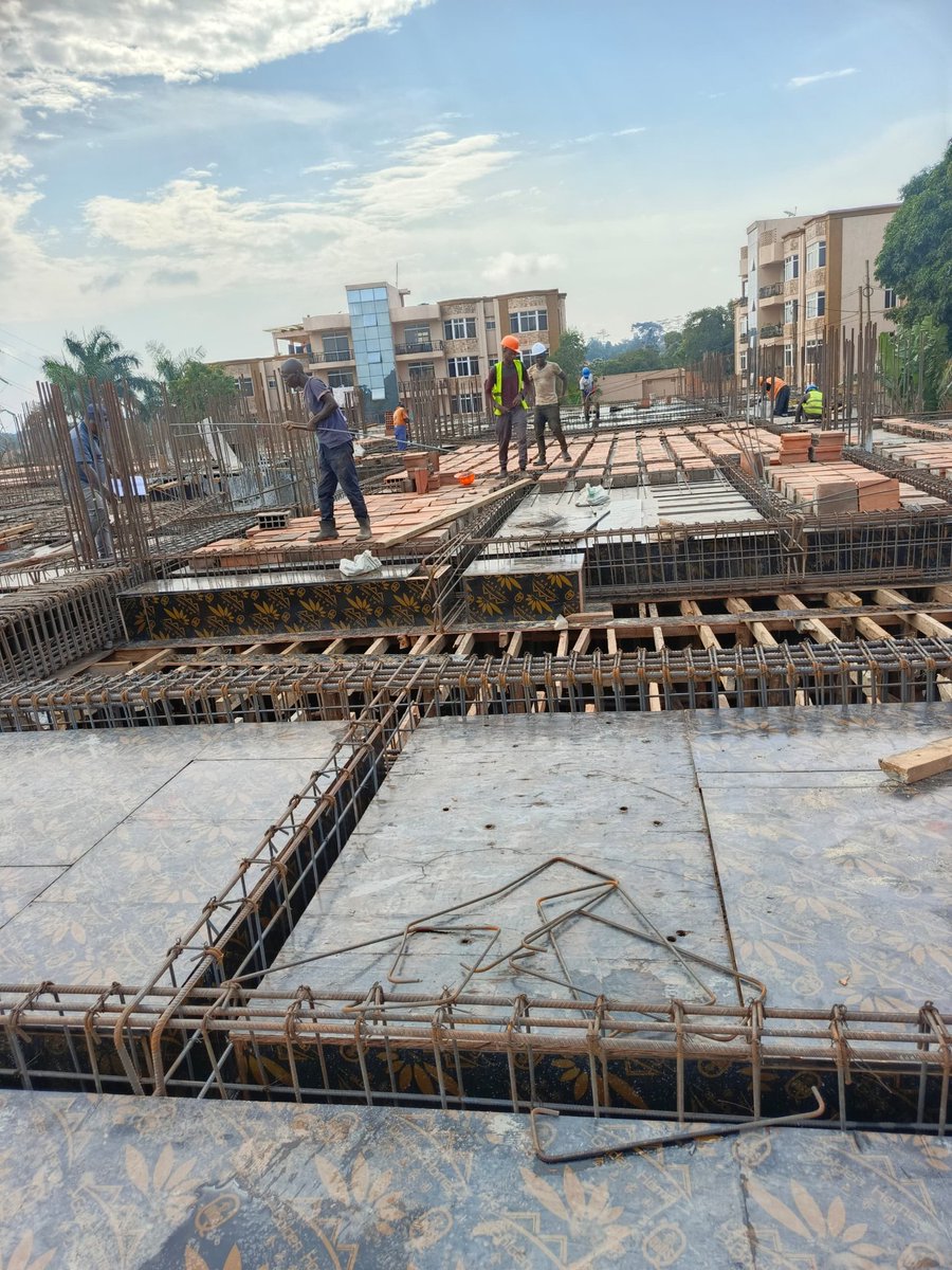RJ_nteriors's tweet photo. Design and Build💯🥰
Let's handle the stress that comes with developing your commercial project🏗🧱 https://t.co/WrWkpBzhiv