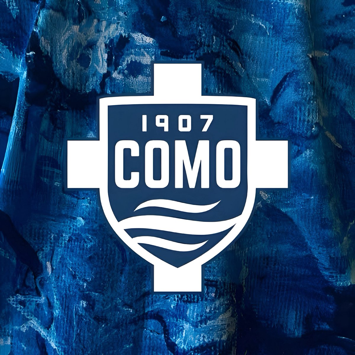 0ffComo's tweet photo. 🧵 من القاع، من كياناً لا يملك الكرات الكافية للتدريب، من Serie D الى التأهل لدوري ابطال اوروبا في غضون سبع سنوات.. لم يكن صعوداً لمجرد الصعود بل هناك ماهو اكبر من ذلك هنا في كومو

كومو من مشروع تلفازي فاشل الى امبراطورية تجارية! في هذا الثريد سأتحدث عن مشروع كومو بالتفصيل 🔵👇 https://t.co/eTlpfC5CC4