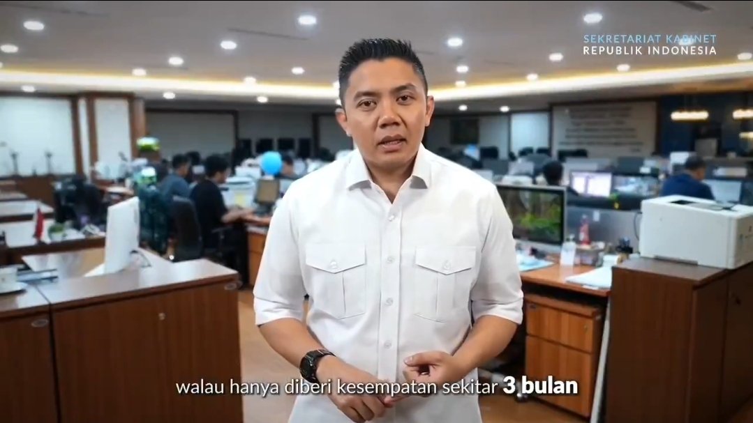 PaltiHutabarat's tweet photo. Kayaknya pada baper ya lihat kedekatan Dino Patti Djalal dengan Prabowo Subianto sebagai sahabat lama..

Sampai si Agung pun ikut support.. https://t.co/DQVhTpRr7c