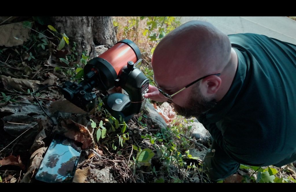 ChainPatrol's tweet photo. LIGHTS IN DARK ROOMS. TRAILER DROPS IN 8 DAYS.

Here is a look at our experience driving through scam compound territory along the border with Myanmar. We were able to observe activity within the compounds from a distance by mounting our camera to a telescope!

Thank you to @MechelleBMoore for sharing your knowledge with us so that we can help spread the message.

We'll be sharing what we captured here as part of the trailer release countdown.