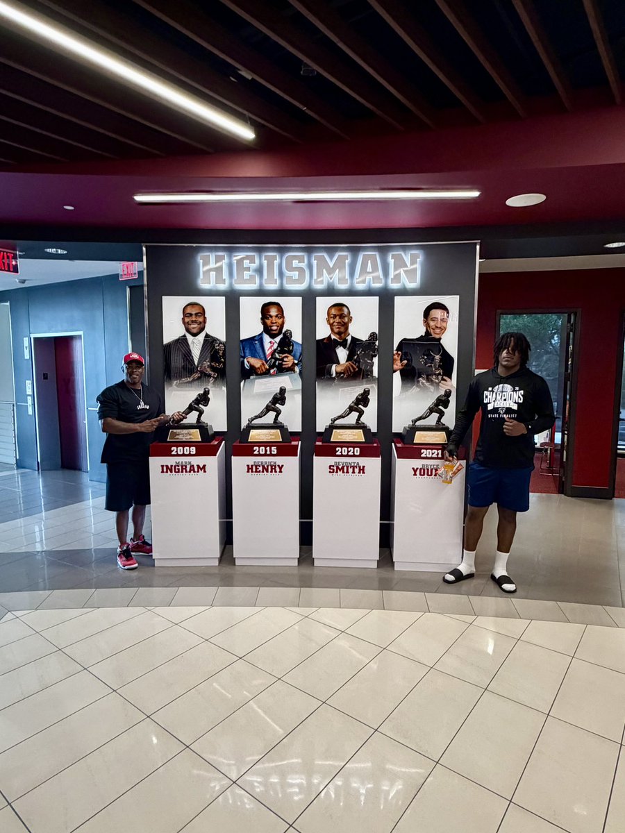 FTRreport's tweet photo. Quick Trip to @AlabamaFTBL @Tyzonswann10
 @SMAC_Football
  #RollTide 🐘 #FTR https://t.co/kcVIJeVQtY