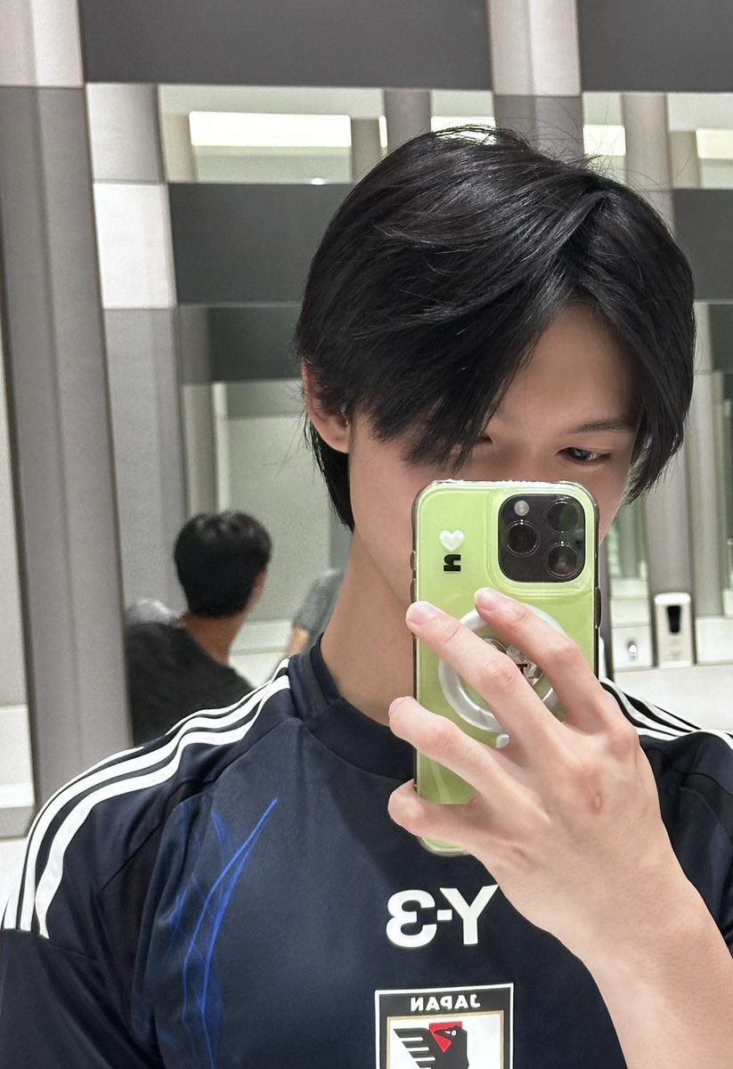 Banjixi's tweet photo. @chira_patt @rryjinnn เสื้อคู่ https://t.co/g4lt4AIgc1