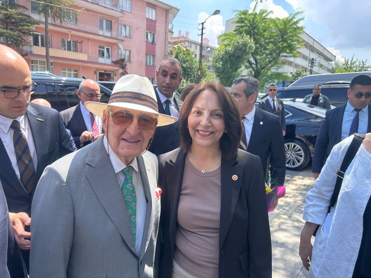 AliyeErsever's tweet photo. Ankara Büyükşehir Belediyemiz ve Rahmi Mustafa Koç Müzesi iş birliğiyle düzenlenen “Beygir Gücü Sergisi”nin açılışına katıldık.

Kültür ve tarihimize değer katan bu güzel organizasyonda emeği geçen herkese teşekkür ediyorum.
@mansuryavas06 @ankarabbld https://t.co/7oyfJijzL9