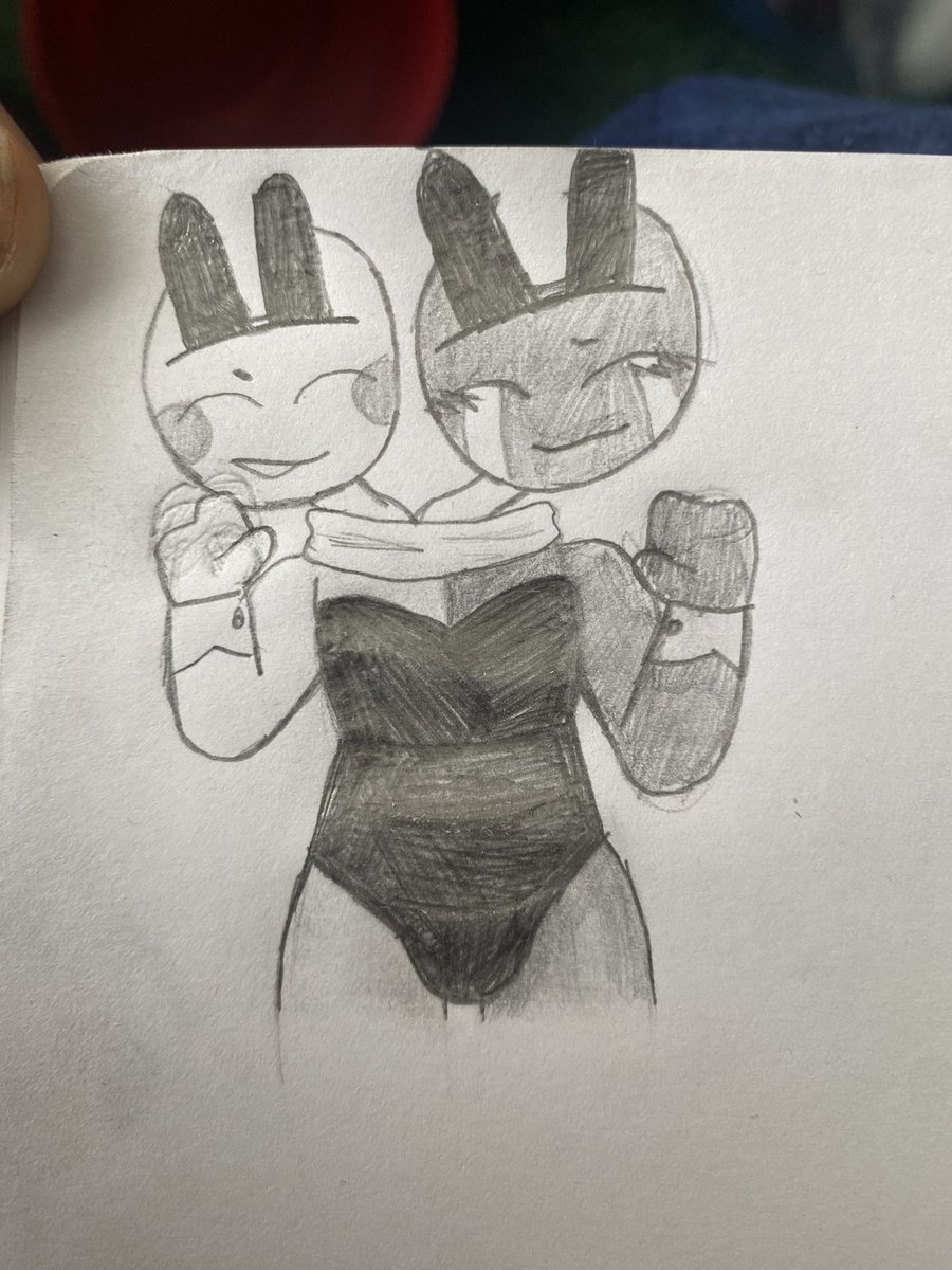 RazzDazzfan1's tweet photo. The shit I draw when I’m home alone cuz I got to skip school https://t.co/Qe4ciIFkXW