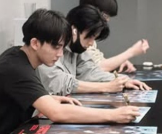 Meipimars's tweet photo. ข้างๆกันด้วยซ้ำ https://t.co/lXFeCBHTMP