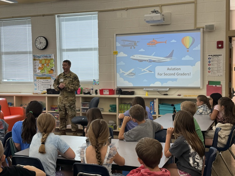 DealeAACPS's tweet photo. Second grade took learning to new heights today! ✈️ A huge thank you to our guest speaker for sharing his experiences as an Army aviator and Southwest Airlines pilot. Students loved learning about aviation! 🦅 #DealeEaglesSOAR #AACPSawesome #BelongGrowSucceed https://t.co/pRHU8ZXAdS