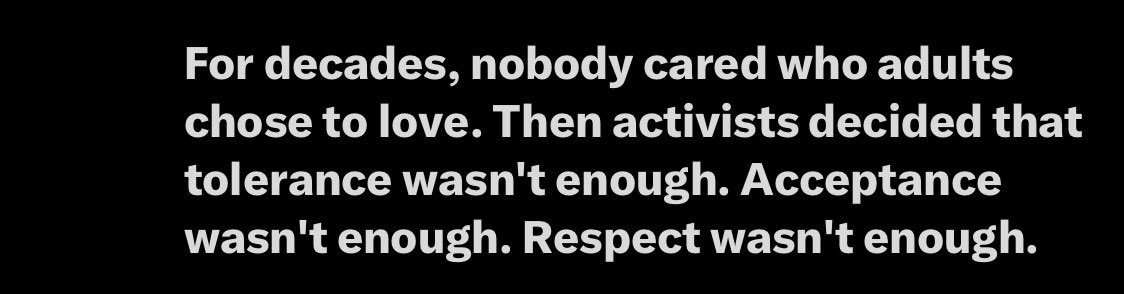 squishius's tweet photo. @aj_inapi If you seriously believe this, you are ridiculously ignorant. https://t.co/ZeMUi5k2hx