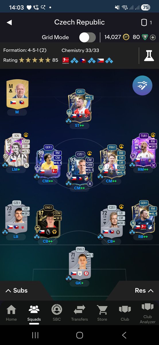 RowsterInc's tweet photo. @FantaHunterX @Azza23Gaming I know the feeling man, depending on servers that Chory can't move. There's definitely downsides to having a 6'7 striker. 

Trying to evo the defense up aswell as it's tragic 🤣 https://t.co/80rt1RHrtw