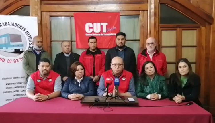 luchops's tweet photo. @Cata_afr @metrodesantiago por estos... https://t.co/qGb5HFwFaI