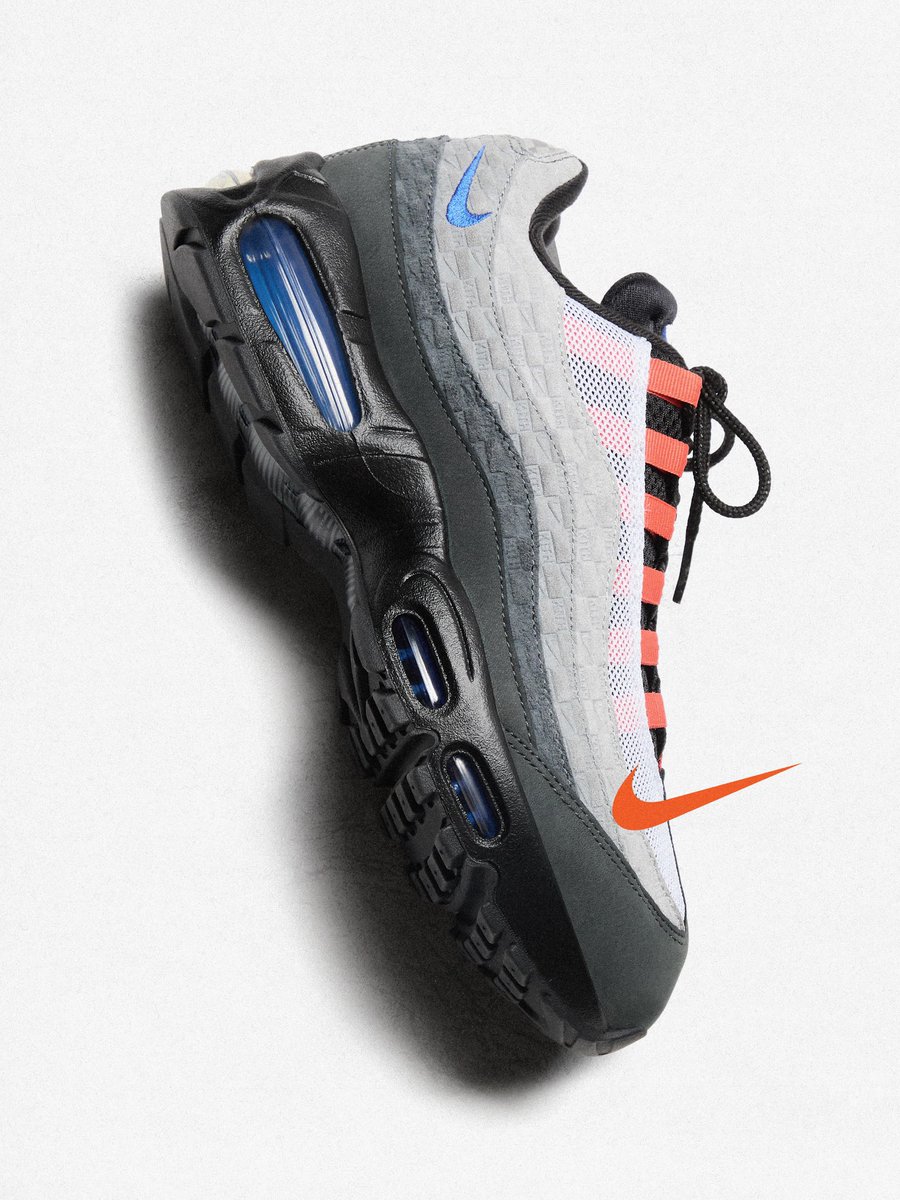 SoleRetriever's tweet photo. DRAWING DETAILS: The drawing for the Kith x Nike Air Max 95 “Knicks” in adult sizes opens at 11am EST 🔵🟠

Made-to-order release has an estimated 6-month delivery date. 

Enter exclusively through the Kith app. The drawing closes at 8:30pm EST on June 10th 🗓️ https://t.co/sZH9VdKG2r