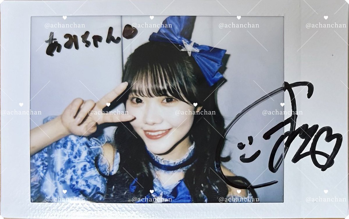 4周年衣装のチェキ届いたよ💙𖤐 ̖́- オン特初めての縦チェキ！！> ·̫