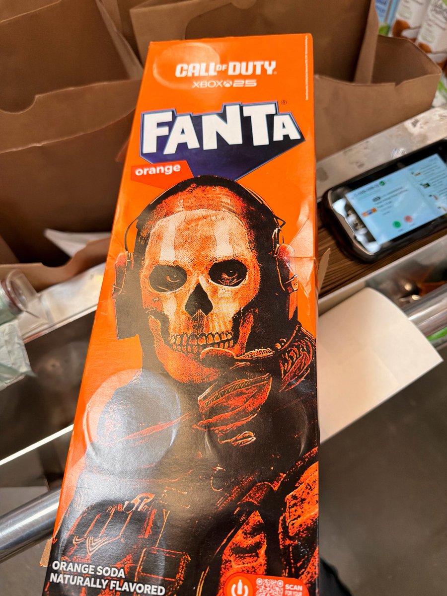 queentoast45's tweet photo. I think I need a whole case of Fanta https://t.co/q9v5FzWjLz