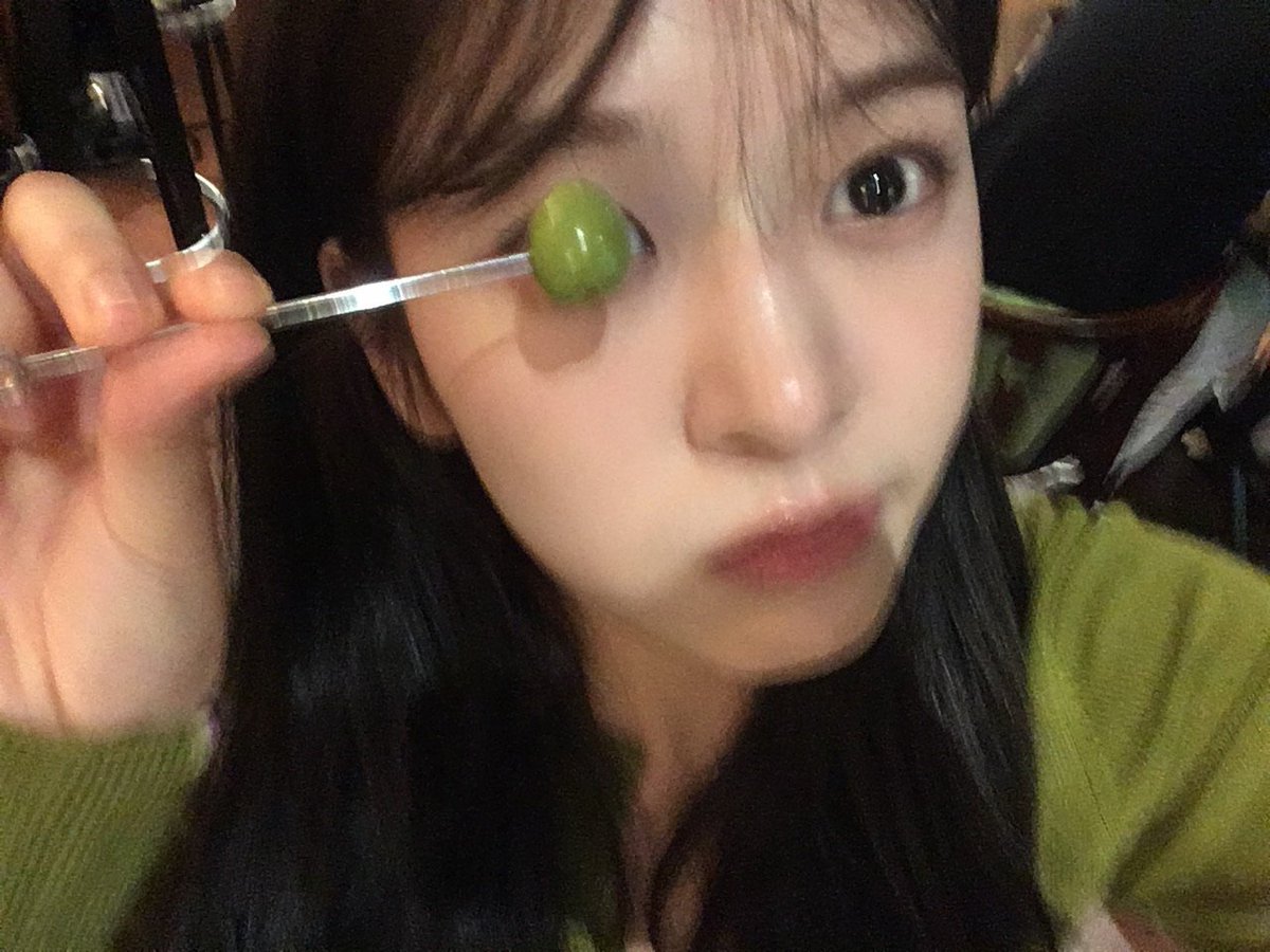hemi1i's tweet photo. 올리브가 샤머로 보이는 매직 https://t.co/80vA4Yrb1s
