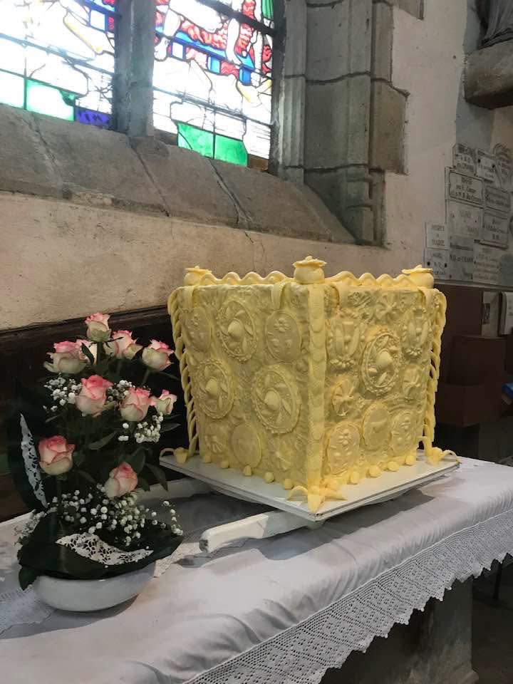 SterennTorrPenn's tweet photo. La Motte de beurre du pardon de notre dame du Crann à Spezet dans le Finistère . https://t.co/KcNMKMVVHp