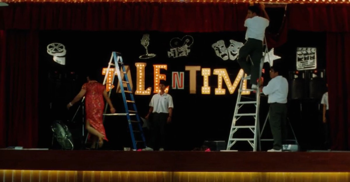 cosasdeanoche's tweet photo. talentime (2009) dir. yasmin ahmad
stories of teens navigating different kinds of love across malaysia's cultural & religious differences. another deeply poetic work. the way yasmin frames poem as a bridge between melur & mahesh... i see why she's a legend. #kaefilmlogs https://t.co/J0c1ieOVwi
