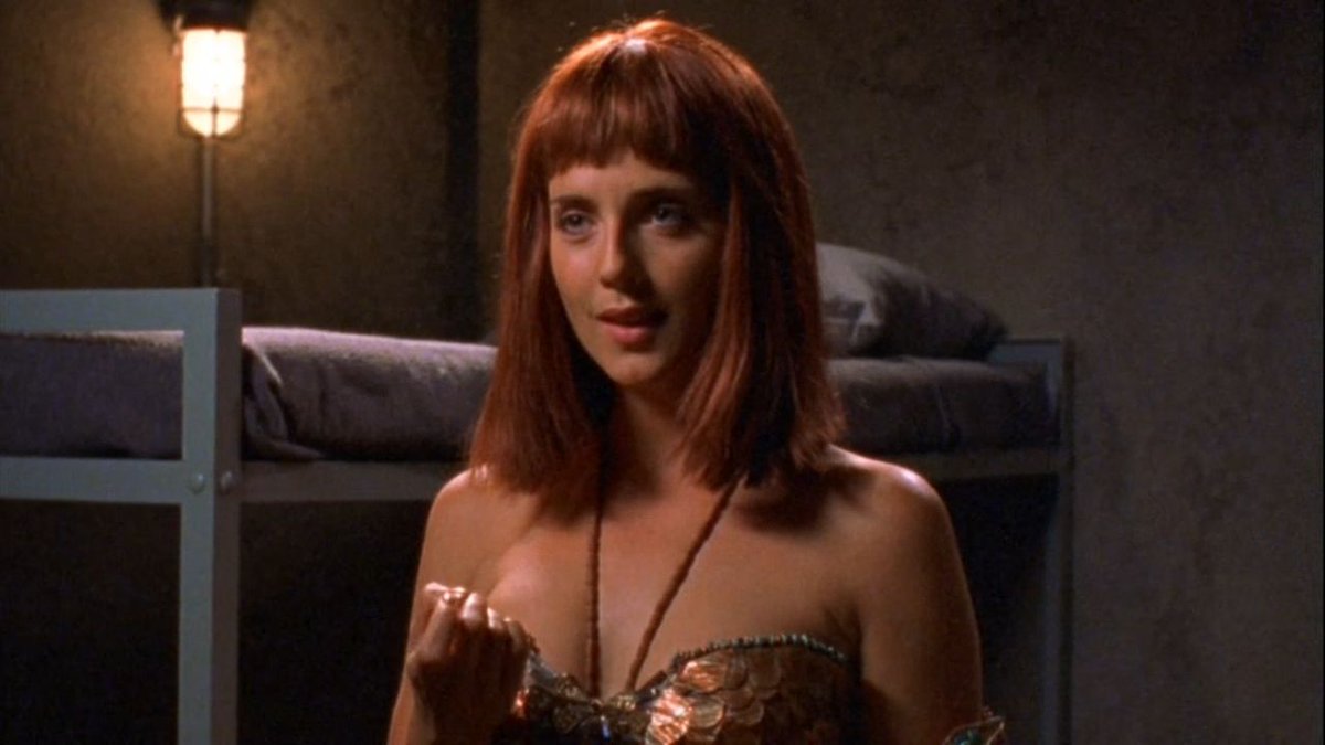 fandompulse's tweet photo. Actress Suanne Braun reacts to the Stargate cancellation news:

"Very sad to hear that Amazon have decided not to move forward  with #Stargate. I think it would have been welcomed by the fans and really feel for the writers and creatives who’ve worked on this solidly." 

Is she right that this would have been a fan's dream?