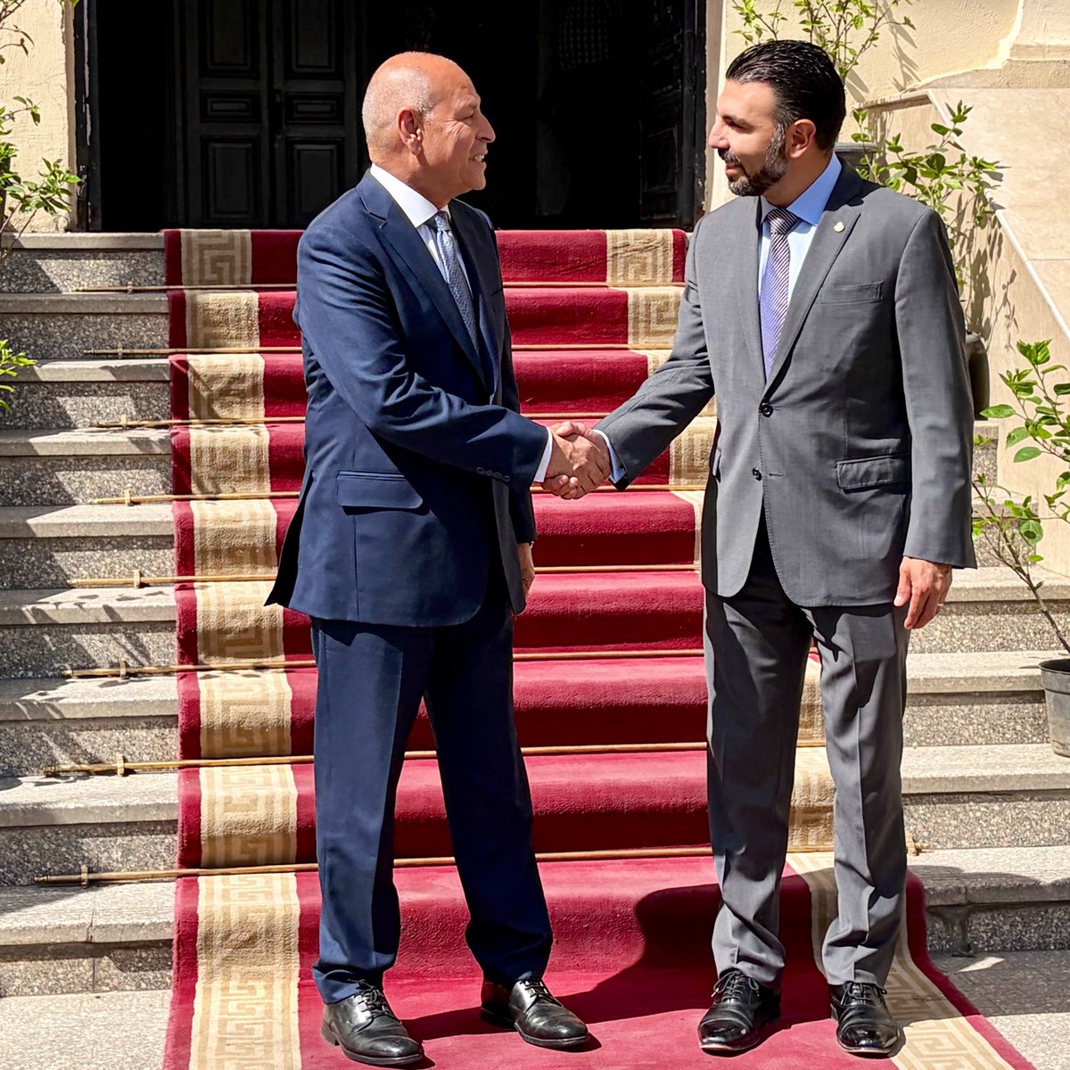 EmbaMexEgipto's tweet photo. Agradecemos el diálogo con el Gobernador de El Cairo, Dr. Ibrahim Saber Khalil, sobre cooperación con México. 
Como grandes urbes, El Cairo y la CDMX comparten retos y experiencias en turismo, cultura y desarrollo urbano. ¡Seguimos fortaleciendo lazos! 🇲🇽🇪🇬 https://t.co/nyNCRFUiUa