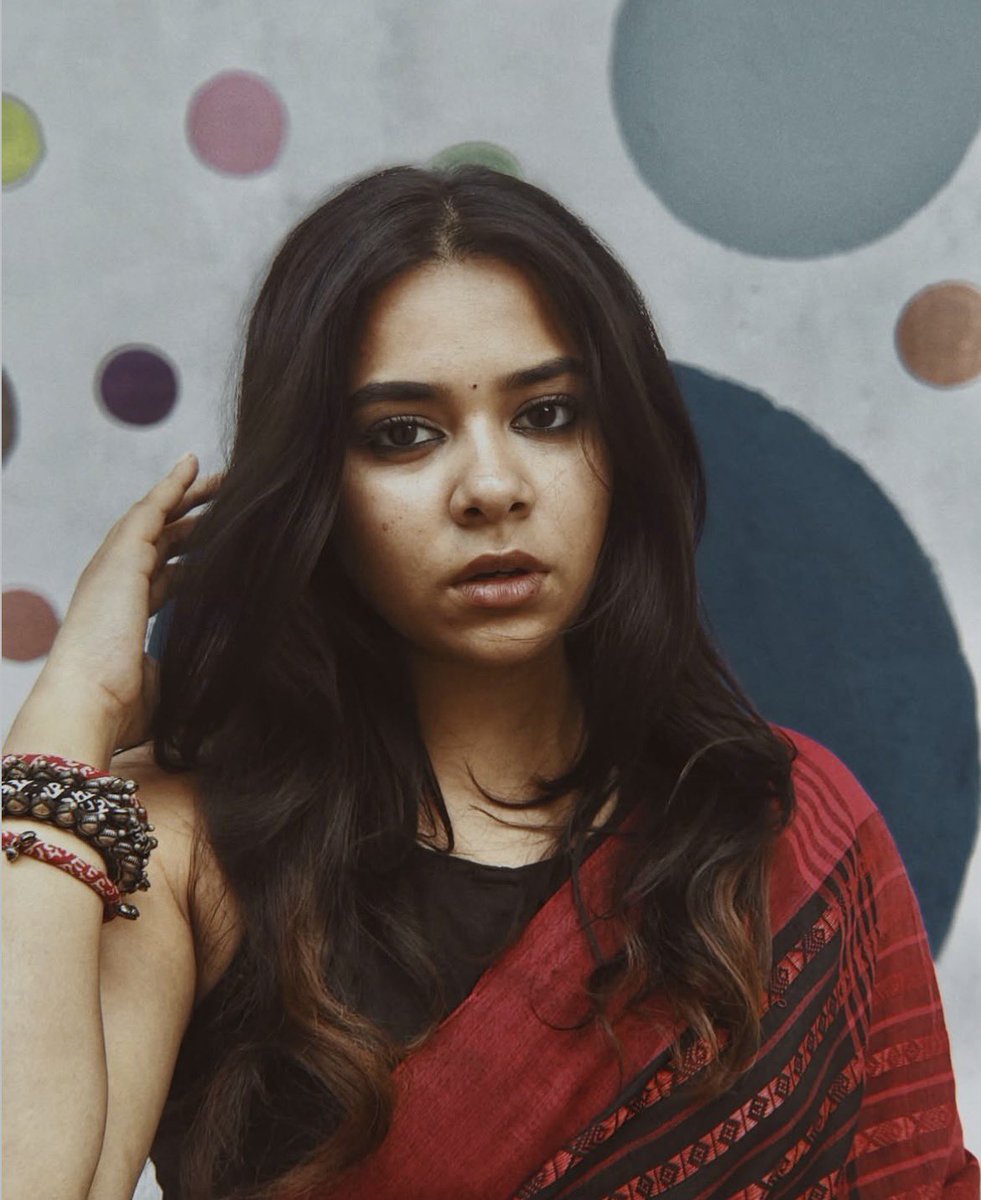 theunknownguy32's tweet photo. bengali bong women and saree, match made in heaven https://t.co/Ciy6VWW0xX